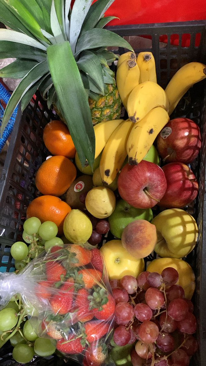 g_diets_'s tweet photo. To heal a fatty liver, start by staying away from:

— Sugary fruits
— Sugar
— Honey
— Energy drinks
— Juices
— Soda
— Refined carbs
— Fructose 

If you need guidance on food choices, meal timing, and portion control for fatty liver reversal, reach out for a well-structured meal plan. Share this post and tag your friends who need to see it.