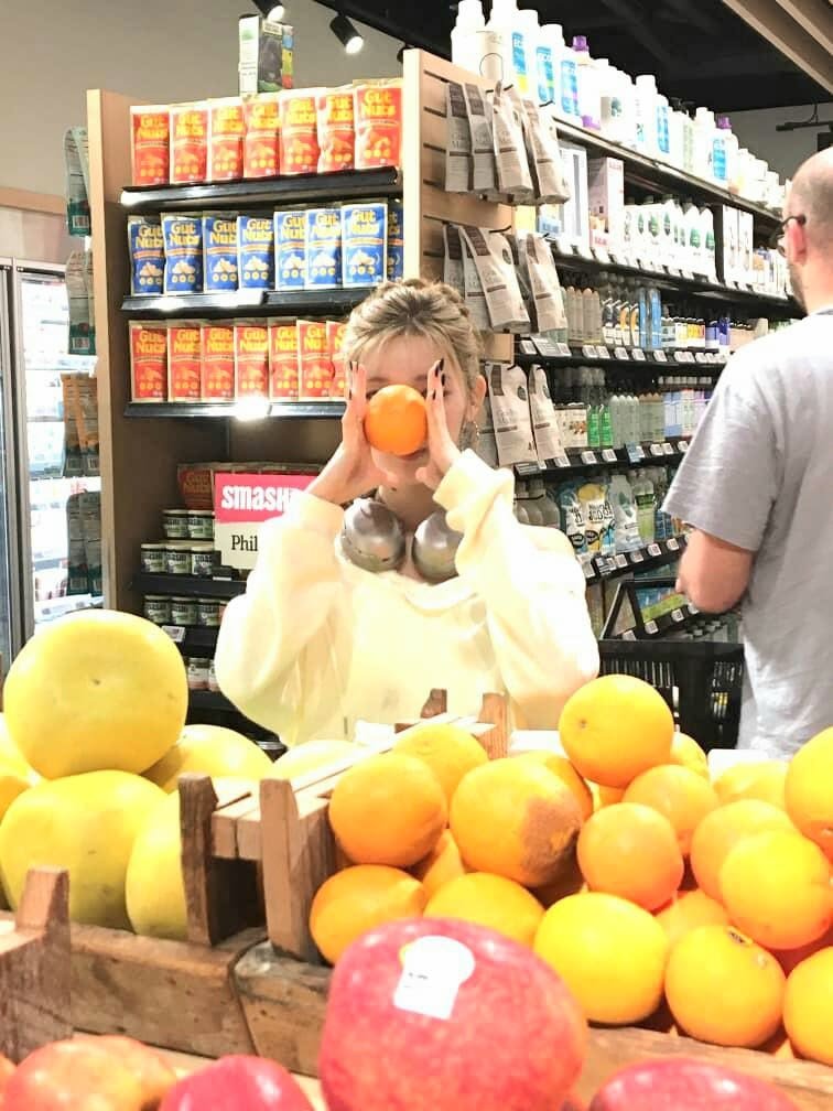 Yuhazzle's tweet photo. Grocery date with me, but whenever we stopped at the fruit section, I’d ask you to take some pictures of me. 🍊✨ {in my defense, fruits are lovely!} https://t.co/WYLXMJYTcM