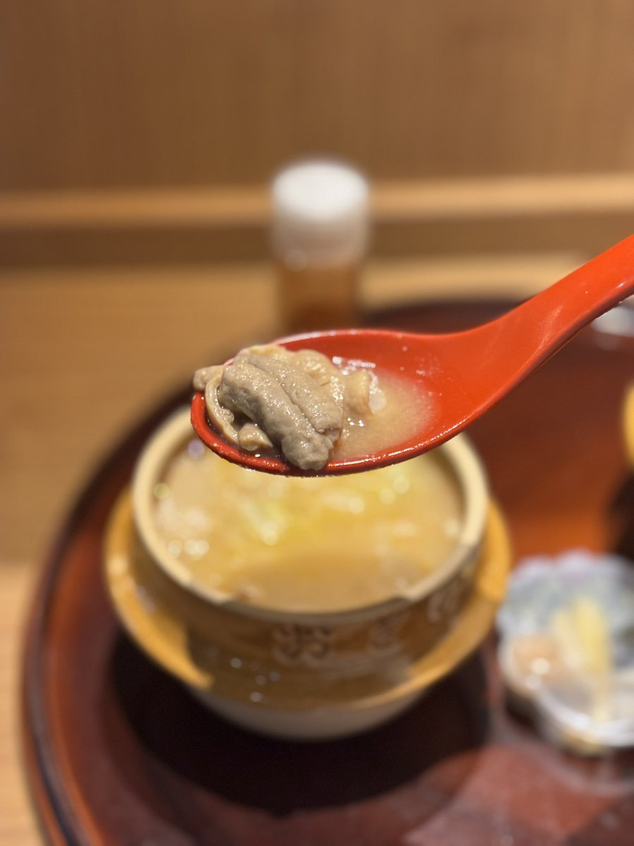mensestedaisuki's tweet photo. 群馬日帰り仕事！

ゆっくりするタイミング無かったので、高崎駅で途中下車して、某居酒屋さんにて、いわゆる峠の釜飯をモッグンチョ

上州名物のこんにゃく田楽、モツ煮込みもいただいて、なんとなく群馬旅を満喫した気分にだけは、なりました！

さて、関西に戻りますかね https://t.co/Kr3EW7iHIi