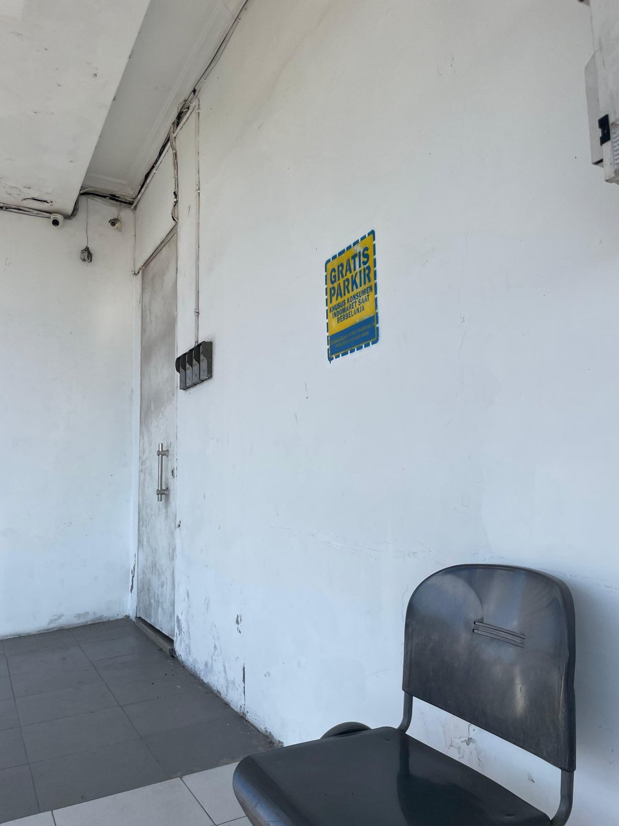 aril_piterpen1's tweet photo. KATANYA PARKIS GRATIS TAPI KOK ADA YG NUNGGUIN😭😭😭 https://t.co/50w2yKNk3f