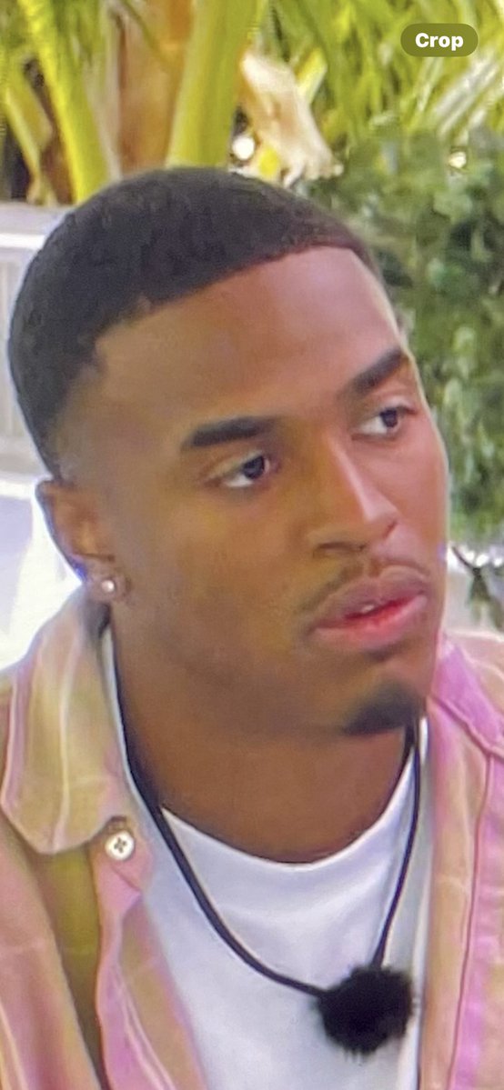 RealSilent39744's tweet photo. @Jay_1_7 KC after him and Aniya ended things officially . https://t.co/A7qejUtwQs