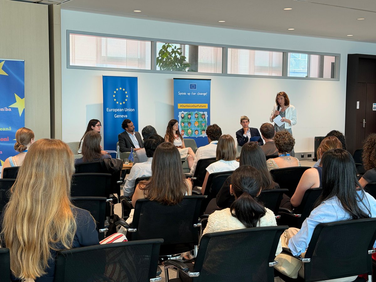 EU_UNGeneva's tweet photo. How to reach people trapped in conflict zones?

At our latest #InternConnected-TraineeTalk, EU Amb Deike Potzel, Clara Buelhoff @ICRC &amp; Omar Ahmed Abenza @CivCenter discussed humanitarian negotiations.

Trust, dialogue &amp; engagement remain crucial – this is what the EU stands for. https://t.co/guizuCdf8Z