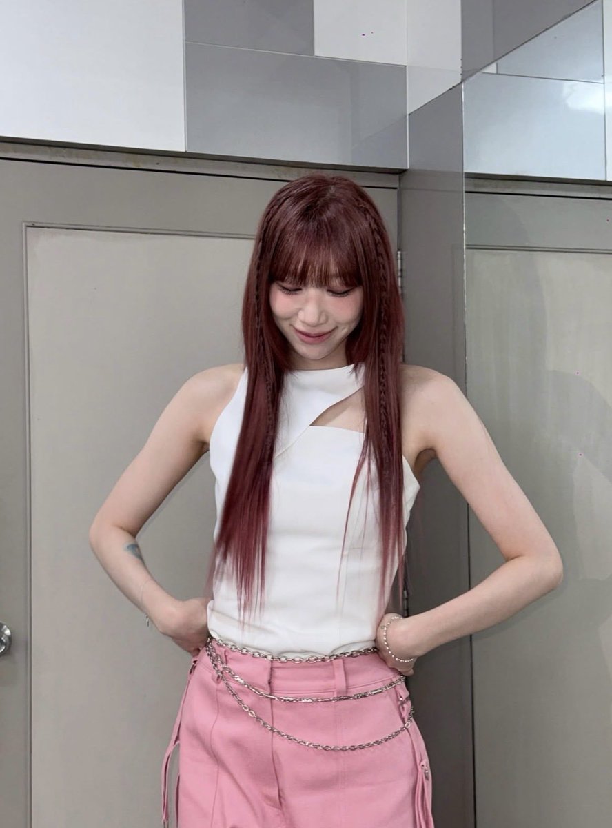 BADAGLOBALUNION's tweet photo. [📸] 260701 | BADA LEE IG post update
#BADALEE #BEBE #바다 #베베 https://t.co/HFu1sxeZgY