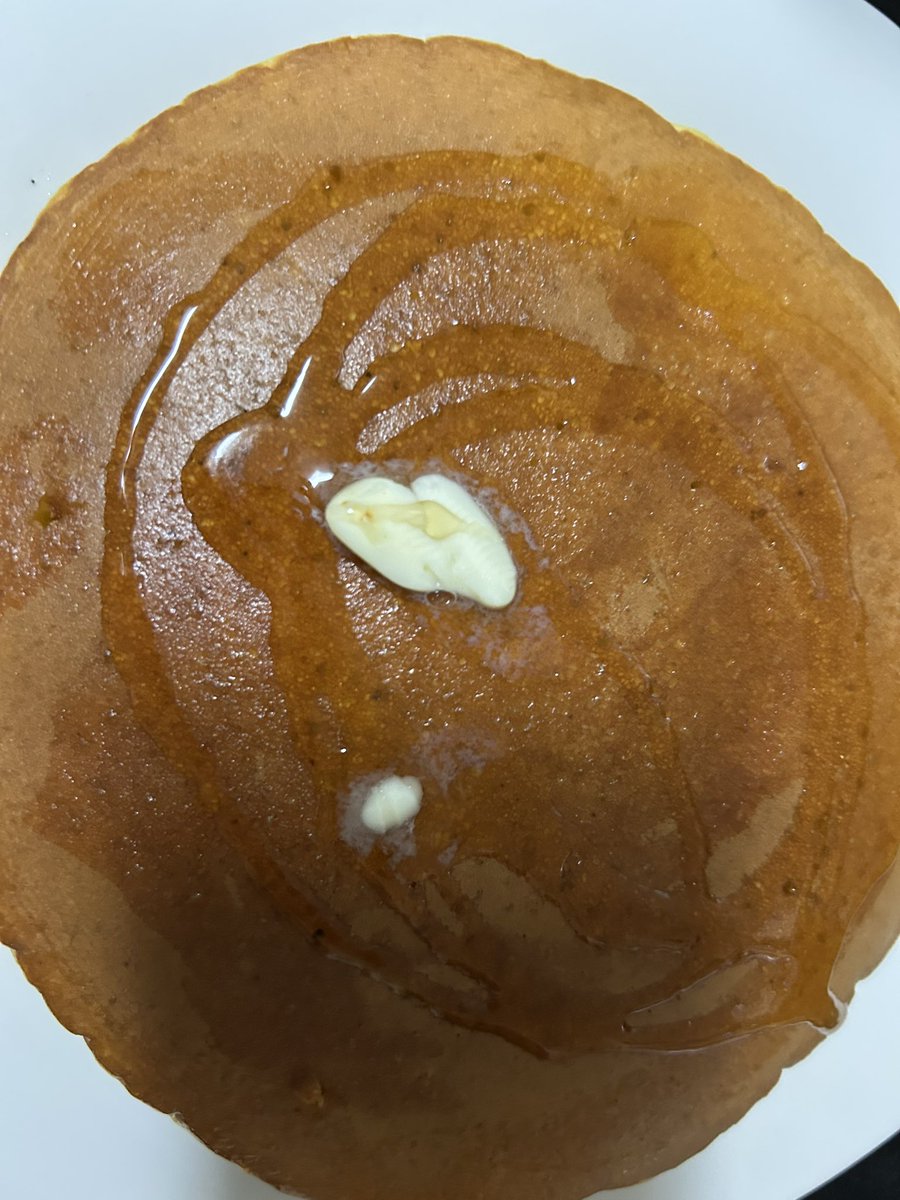 uu_2520's tweet photo. 久しぶりの3段ホッツケーキ。😎 https://t.co/ImmV1OfinP