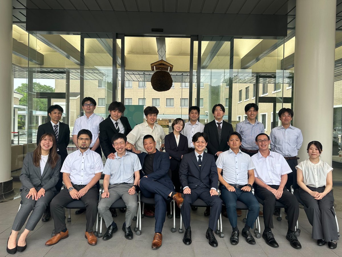 miwa_g44's tweet photo. 先週末、広島から帰省しました。

本当に濃密な時間でした。たくさんの学びと経験、皆さんとの濃い交流の時間は何にも変え難い時間になりました。
改めてこの講習に今このタイミングで参加でき、本当に良かったです。
参加させて頂けたことに心から感謝です。

来季、新蔵での酒造りに必ず生かします🔥 https://t.co/sSDokgP1hx