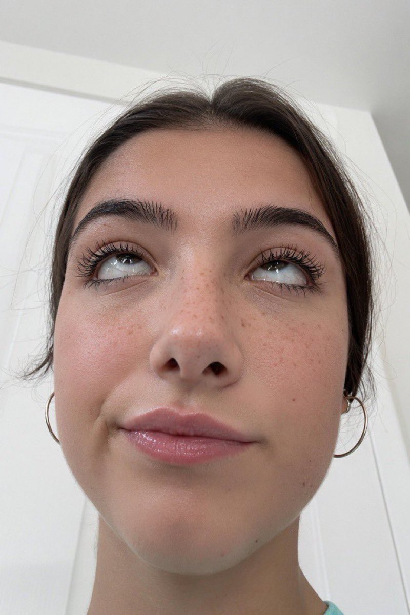 BaileyScams's tweet photo. Your life is embarrassing 

Everyone except you has something going on 

Scammers are getting rich 
Alpha males are getting pussy
I'm getting both 

And your crush?
She’s getting ALPHA BIG BROS nut on her face https://t.co/MxbvtMVb15