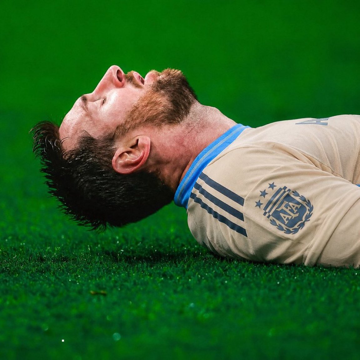 WorldCupEra's tweet photo. Breaking 🚨🚨: Lionel Messi fell down in training earlier today and was taken to the hospital and was discovered to have a disease known as THE GREATEST OF ALL TIME. https://t.co/V1doJgiXkg