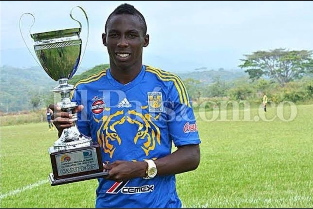 alfredodlrb's tweet photo. @Lakers_310 @Mattthews10 Si tigres no se lo traía a sus inferiores con el proyecto de Futbol Paz que tenía en colombia no llegaba a jugar ni en Atlas ni en América, es toda de tigres el que Quiñones sea mexicano https://t.co/phe5nuhbze