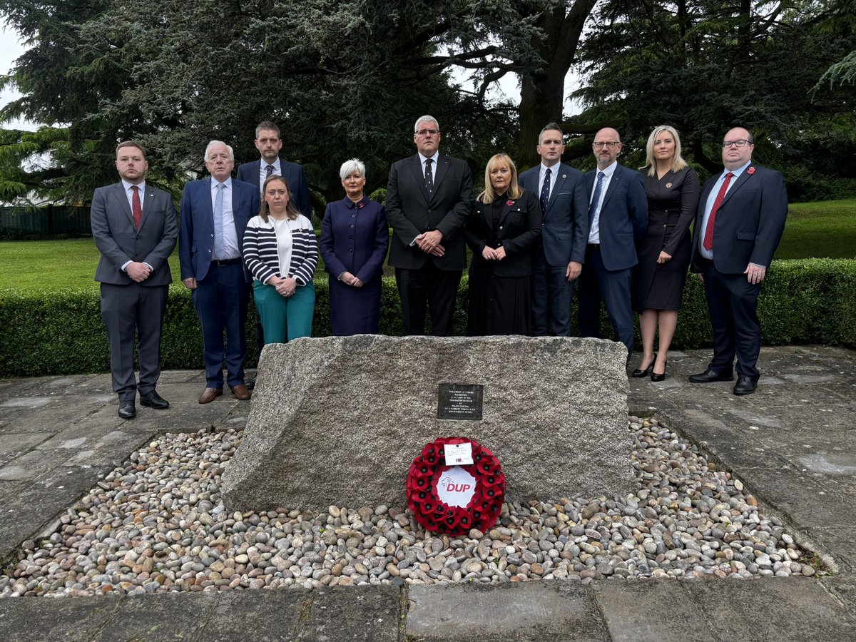duponline's tweet photo. This morning, Party representatives gathered at the memorial to the 36th Ulster Division in the grounds of the Stormont Estate to lay a wreath marking the 110th anniversary of the Battle of the Somme. https://t.co/L2Wf340PDl