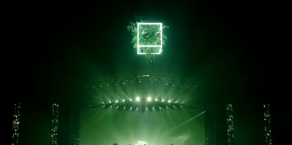mga_soranji's tweet photo. ミセスには”STORY Line”という神話をもとにしたライブシリーズがあり、それはもう、それはそれはもう、唯一無二の世界観と演出が素晴らしいのです……

ミセスのライブは良いぞ、何度でも言う https://t.co/SQ4YYHOa0m