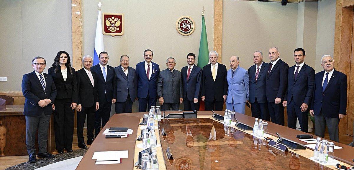 RHisarciklioglu's tweet photo. Türkiye - Tataristan ekonomik ilişkilerine yaptığımız katkılar nedeniyle şahsımı "Dostluk Nişanı" ile onurlandıran Tataristan Cumhuriyeti Reisi Sayın Rüstem Minnihanov’a şükranlarımı sunarım. https://t.co/mZVLsC349g