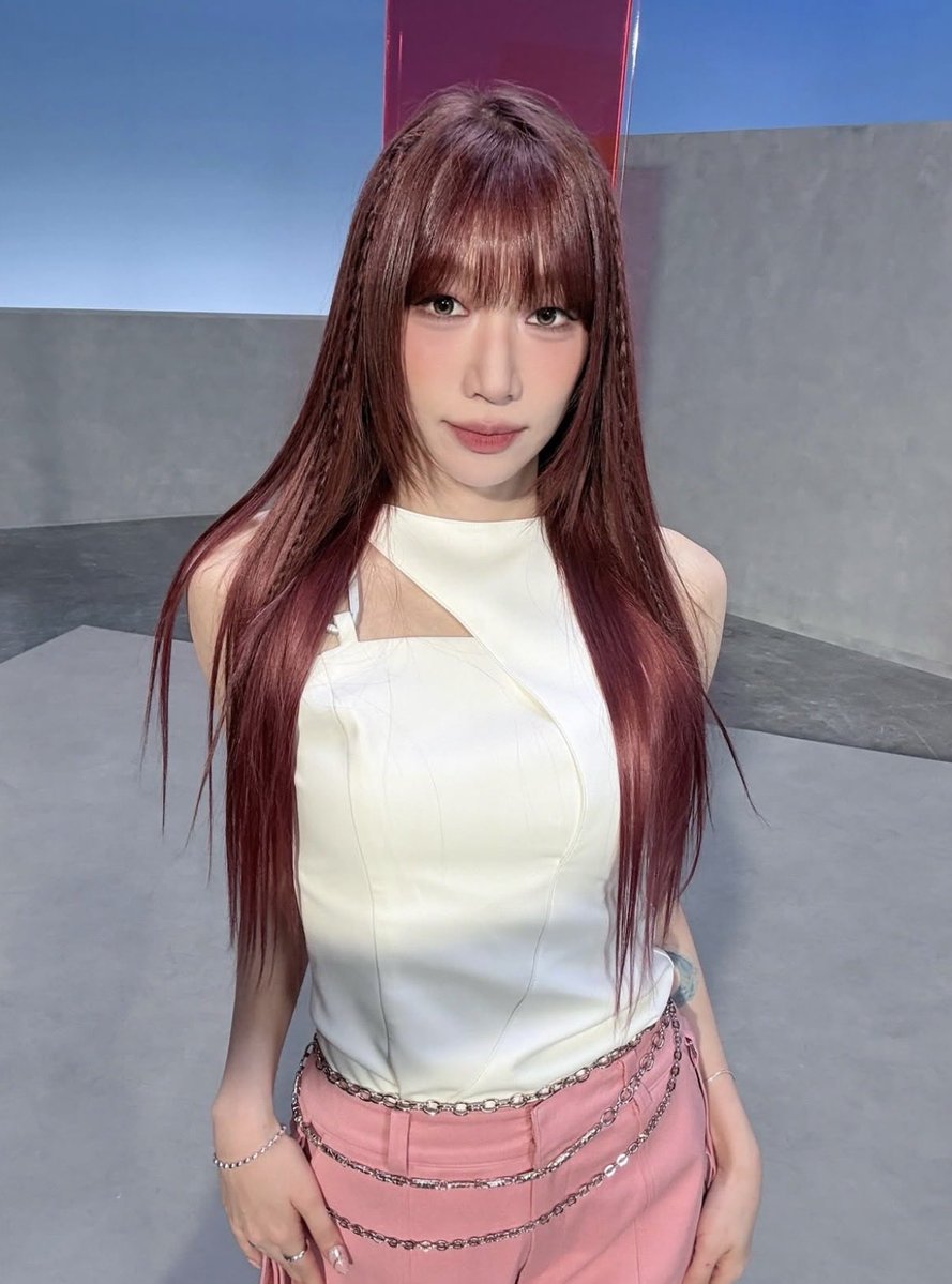 BADAGLOBALUNION's tweet photo. [📸] 260701 | BADA LEE IG post update
#BADALEE #BEBE #바다 #베베 https://t.co/VaonLKqbaR