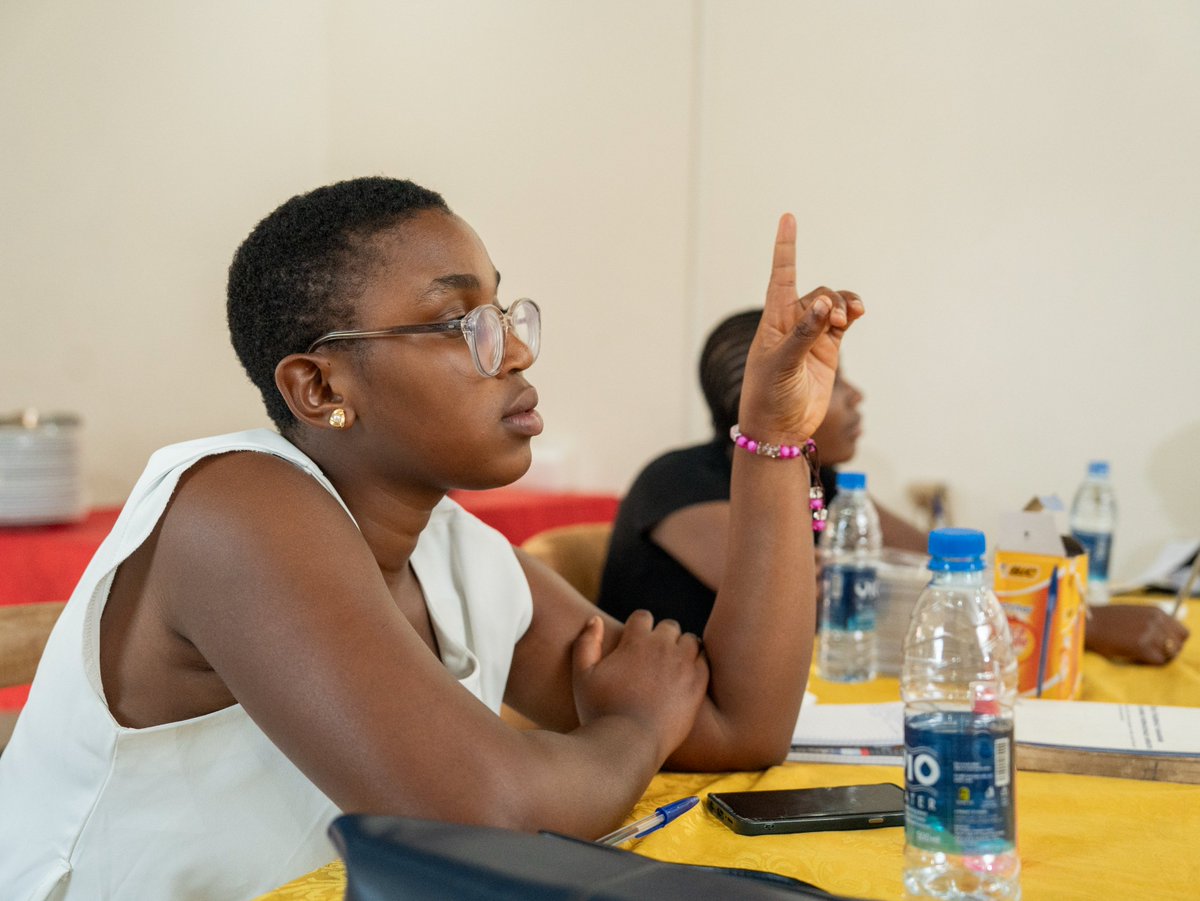 DRC_sci's tweet photo. #Ituri : Du 27 - 29 juin à Bunia, les membres du Comité provincial d’enfants ont été formés à la prévention et à la riposte contre #Ebola. appuyé par @drc_sci et financé par @swisssolidarity. 
Encadrés par la DPS, ils s’engagent à relayer les messages clés dans leurs communautés. https://t.co/wyUfXO0e6w