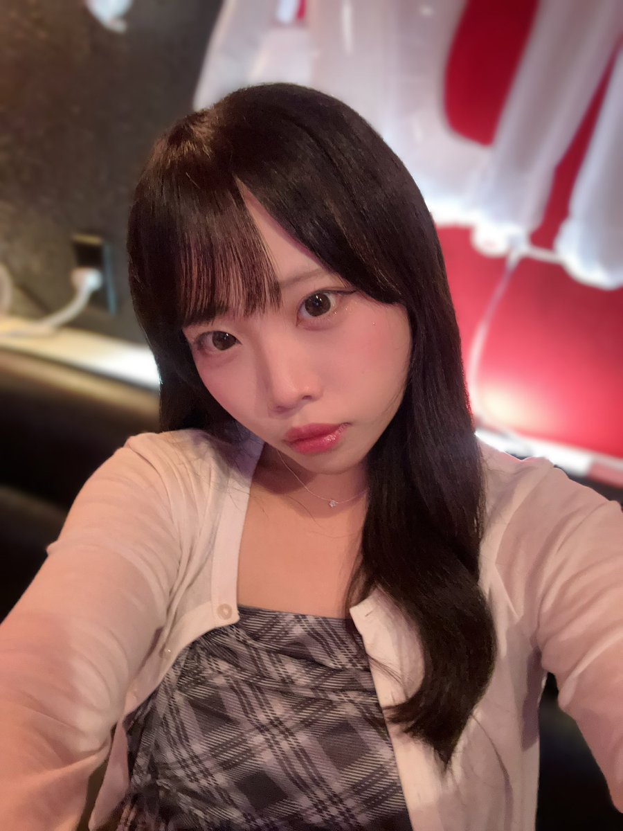 __hina0's tweet photo. ひなにちわ🌞♥️
とても素敵な6月でした♩

7/3（金）blog更新♡

予定です✨ https://t.co/25KAvpgMZr
