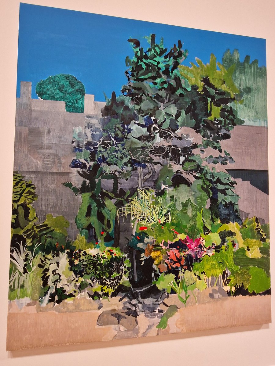 LizMorgan1's tweet photo. Fantastic, huge and colourful work. Brilliant 🧡 https://t.co/ikSZ8trX75