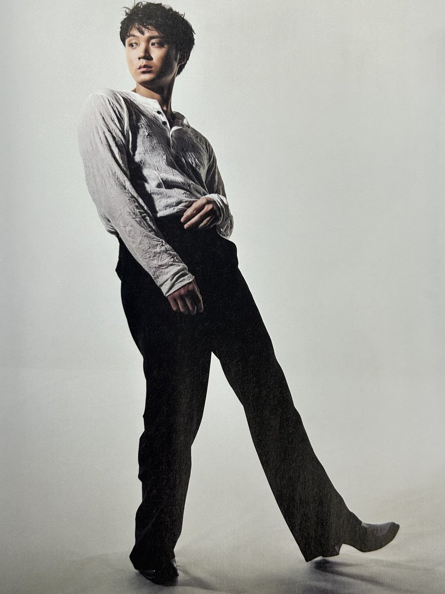 3RDiVISIONPR's tweet photo. [#磯村勇斗  さん 衣装 ]
雑誌 #SODA にてご着用頂きました。
▼ブランド：GALAABEND(ガラアーベント)
▼アイテム：Daddy Wide Slacks
https://t.co/kPGlOHU9ZI
▼URL：https://t.co/HGDcYMVMh1 #PR https://t.co/wa3nHvDOhQ