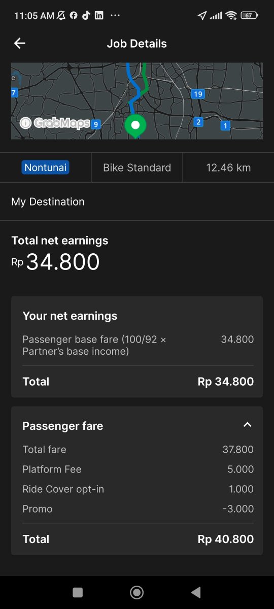 fathur_omen's tweet photo. Kiri: grabbike standard tanggal 30 juni
Kanan: grabbike standard tgl 1 juli pasca pemberlakuan potongan 8% dengan customer dan rute yg sama persis dengan gambar kiri

Kesimpulan: bisa aja akal2an @GrabID nambahin nominal platform fee dan nurunin initial fare supaya tetep cuan https://t.co/QDtfRfDiRH