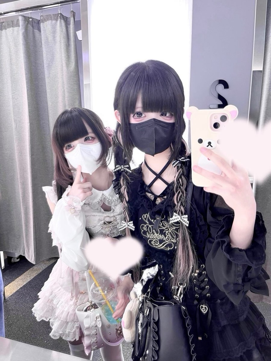 よるみ tweet media