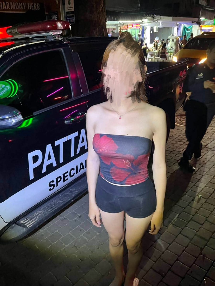 The_PattayaNews's tweet photo. Pattaya City Police have detained two transgender women, one Lao-Thai, after a Russian tourist filed a complaint alleging that more than 10,000 baht in cash was stolen from him following paid companionship services at a hotel near Walking Street in the early hours of July 1st, 2026.