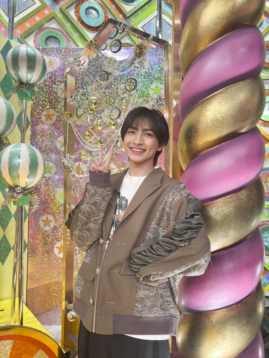 jr_official_X's tweet photo. 今日19:00から放送の
『 くりぃむクイズ #ミラクル9 』3時間SPに
#川﨑皇輝 と #浦陸斗 が出演します🧠💬

" 昭和・平成遺産が続々のタイムマシンQ "などをお届け🌟

ぜひご覧下さい‼︎

#AmBitious https://t.co/r98h1fzUyQ
