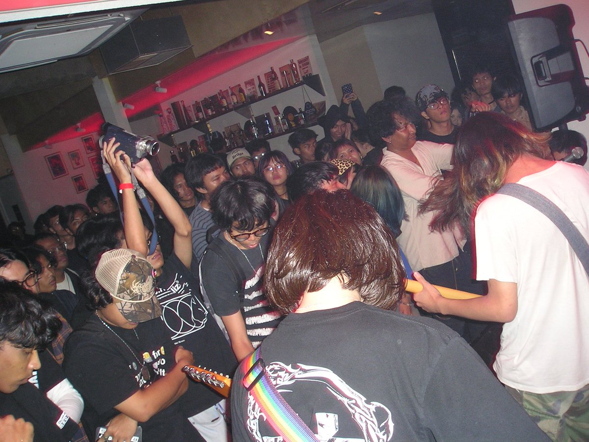 ggimb_band's tweet photo. 27.06.2026

thank you jakarta.
@anakanakjuga https://t.co/l9FeGWhlEb