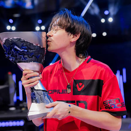 PolymarketVAL's tweet photo. TenZ 🇨🇦 on a potential return to competitive VALORANT: 

"If I'm ever feeling freaky one day, maybe I'll take the mouse off the wall and start playing again... 

Who knows" 

🧐 https://t.co/5kHoyBATED