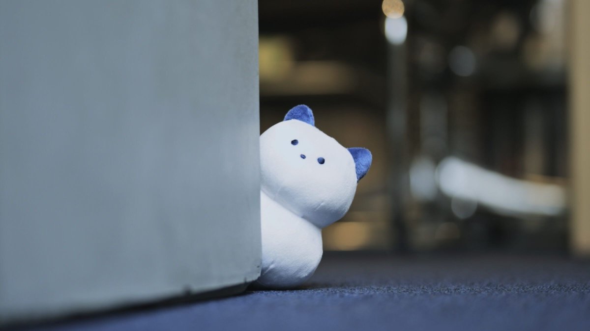 hakoneco_chan's tweet photo. かくれんぼ中...？

#hakoneco_photo #stuffedtoy https://t.co/hsKo6juXnd