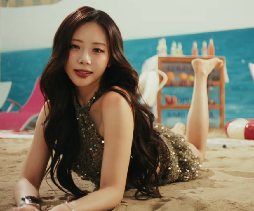 insomnicsy's tweet photo. #UAU #유아유 IS BACK!!!! 🏖️🔥

🔗https://t.co/rruGOGg10k https://t.co/YX8j9XZl0N