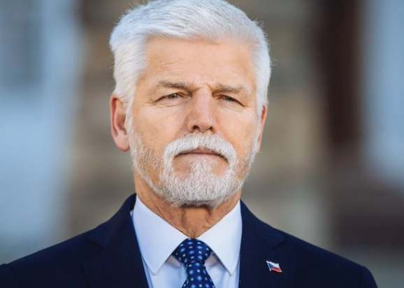 WW3finalboss's tweet photo. 🇨🇿🇺🇦🇷🇺 PAVEL SAYS NEUTRALITY MEANS CHOOSING LAWLESSNESS

Petr Pavel, President of the Czech Republic 🇨🇿 - "It is not possible for any country to remain neutral towards this conflict.

Supporting Ukraine is not a choice between two sides, but a choice between law and lawlessness.”

Russia’s war against Ukraine is not a dispute between equal sides. It is aggression against sovereignty, borders and international law. Pavel’s point is clear: neutrality in the face of invasion does not protect peace. It rewards the side trying to destroy it.