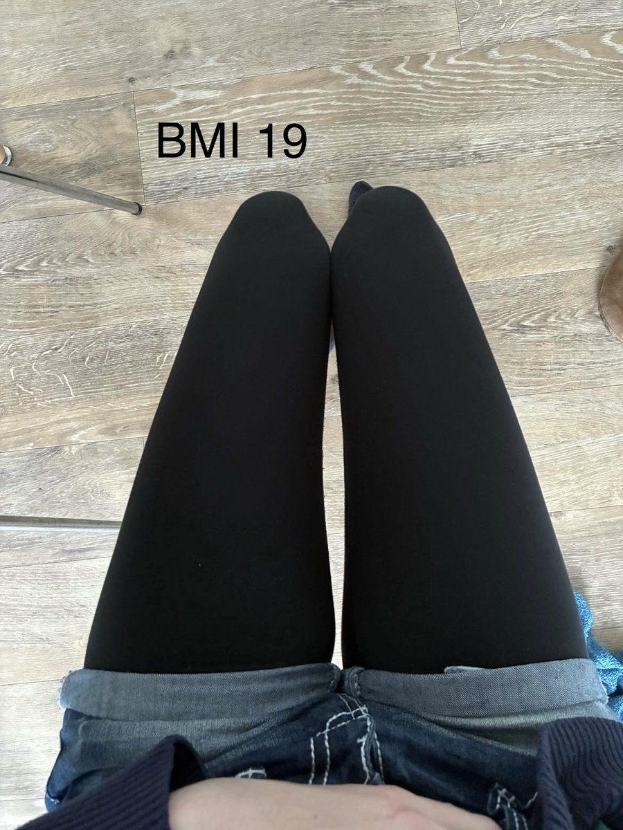 Absolute_Diva_'s tweet photo. Lost 10lbs in June, why do my legs still look the exact same🥰🥰🥹🔫
#killmenow #edtwt https://t.co/3DPou2j5wR