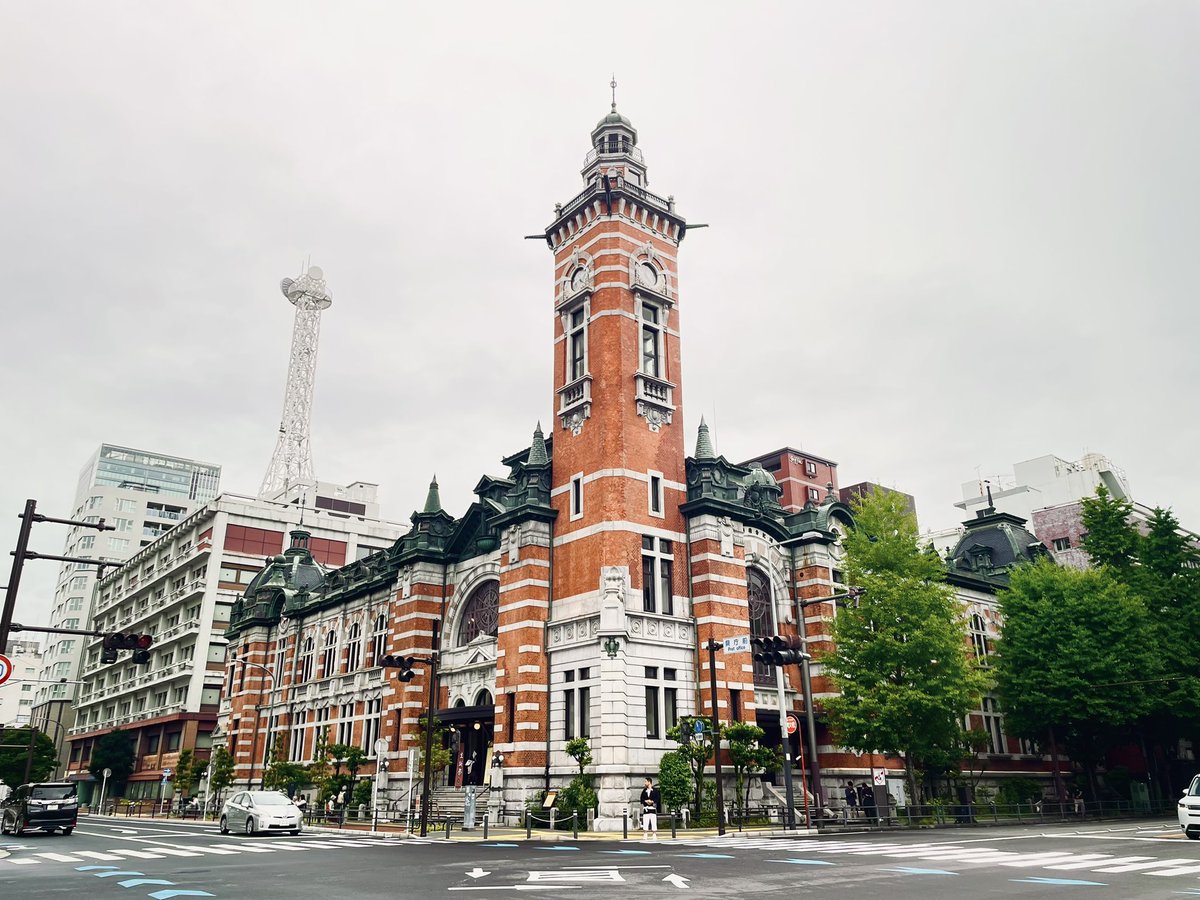 TRS_SakuraWars's tweet photo. 6月某日、『大帝国劇場』のモデルになった、横浜市開港記念会館へパンフレット素材撮影のためお邪魔してきました！🌸📷

建物の美しさに圧巻でした！✨
なんと、本日7月1日は開館109周年とのことです！
#太正浪漫交響楽団
#サクラ大戦 https://t.co/qZDSf9Sv7X