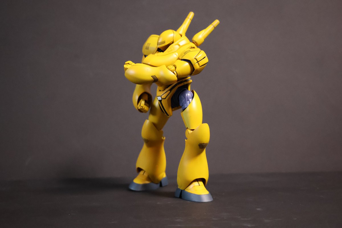 skywildcat's tweet photo. #MODEROID
#BROCKEN
#AI生成画像

とりあえず、残っていたブロッケンを組み立てました。
赤→青ときていたので、やはりここは黄色で

相変わらず、AIで画像作成するといいのが出来るな！！ https://t.co/huOw85EcWP