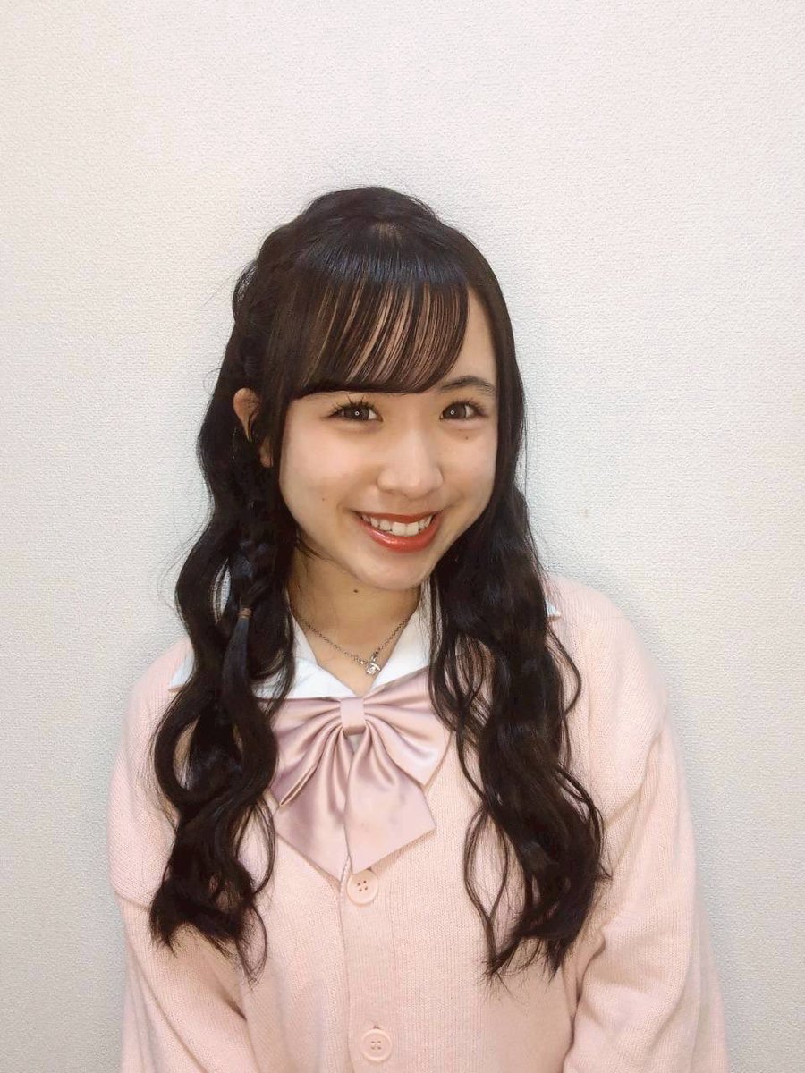 25erisa25's tweet photo. 高一ミスコンの3次審査がスタートしました❤️‍🔥
長崎県出身高校1年生の笑莉咲(えりさ)です🧸🎀

この投稿のリポスト数&amp;引用リポスト数が多いとファイナリストに選出されます👑

期間は7月12日(日)21:59までです💫

応援よろしくお願いします🙏🏻🎀🎶

 #高一ミスコン https://t.co/gI50kNXsOJ