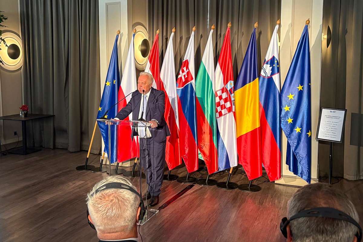 Lengyel Nagykövetség / Ambasada RP w Budapeszcie tweet media