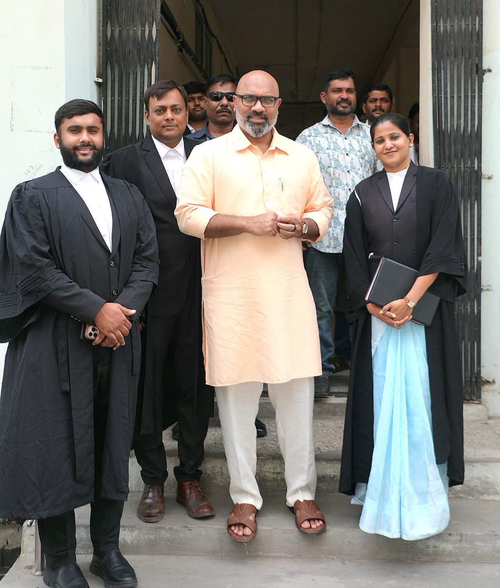 TelanganaFirst_'s tweet photo. Nizamabad BJP MP Arvind Dharmapuri was seen wearing Louis Vuitton Oasis Mule sandals made from cow leather.

On one hand, BJP leaders engage in politics in the name of "Gomata" (the sacred cow); on the other hand, their elected representatives wear Louis Vuitton Oasis Mule sandals made from cow leather.

Will the BJP leadership respond to questions regarding these sandals worn by Nizamabad BJP MP Arvind Dharmapuri?