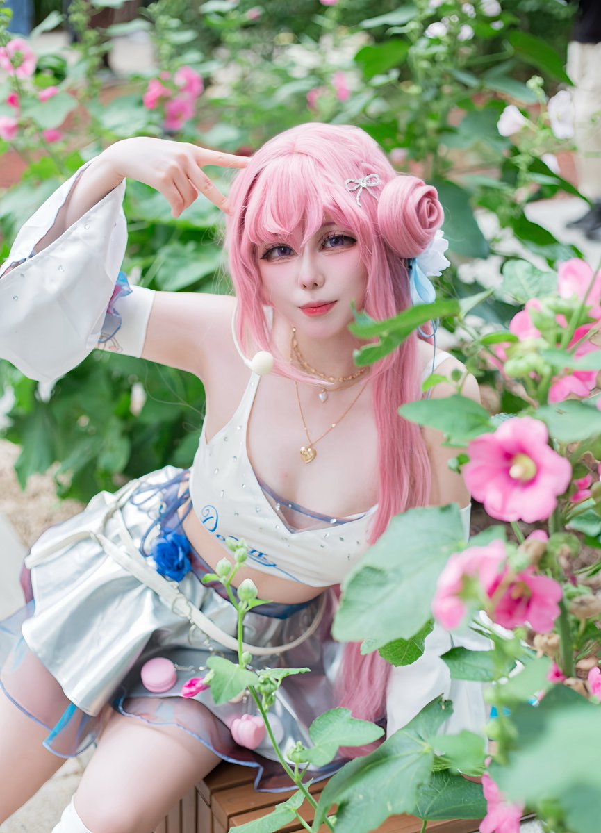 P_IN_G_'s tweet photo. NIKKE - 도로시 루나라이트

#cosplay #NIKKE https://t.co/AHKKWth7k3