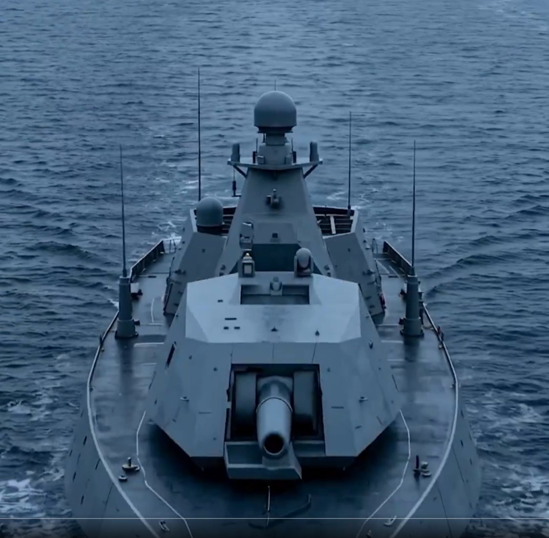 Zaphod2042's tweet photo. The Royal Navy is so committed to robotics, even the ships are now designed by AI.... https://t.co/sTVAGkeQ4o