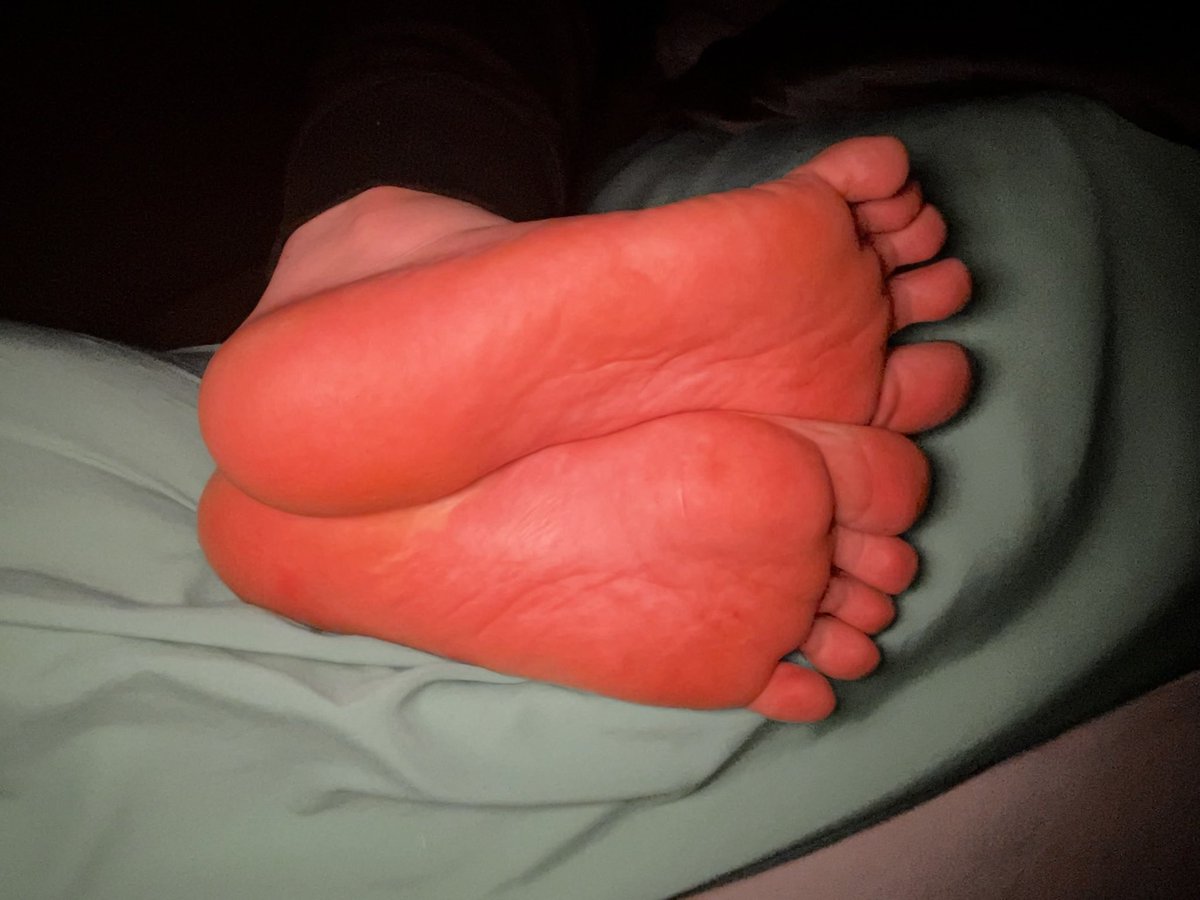 Fizzrow's tweet photo. ticklish btw https://t.co/Bw5XQFp2BB