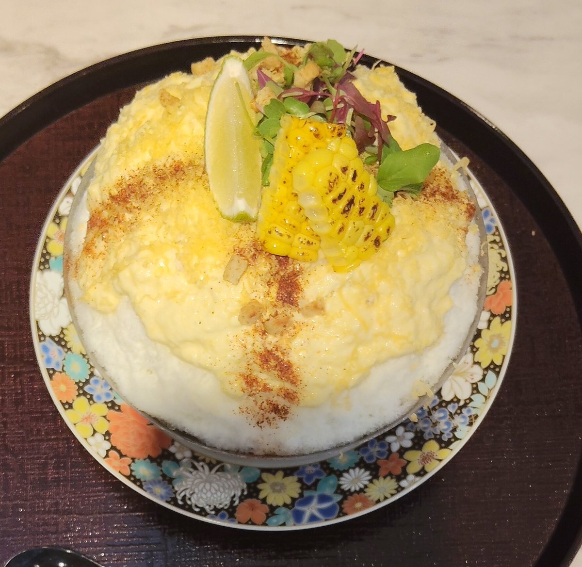 tonysan1021's tweet photo. 氷紋tocage
トウモロコシの南米風26’🌽🍧

優しい甘さでさっぱりしてた😋 https://t.co/yvxXbwQlmE