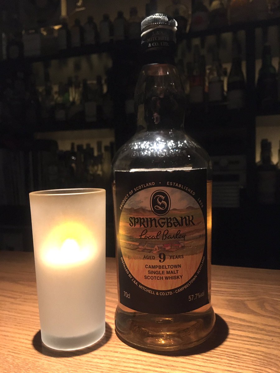 yfuru59's tweet photo. ★スプリングバンク / ローカルバーレイ 9年 57.7%2009年蒸溜 2018年瓶詰。バーボン樽80% シェリー樽20% ★麦味と果実味の中に、スプリングバンクらしい塩気、潮の香りが堪能できます。余韻の優しくもドライなピート感が味わいを引き締めます。
#スプリングバンク　#スプリングバンクローカルバーレイ https://t.co/qCxwADaPlS