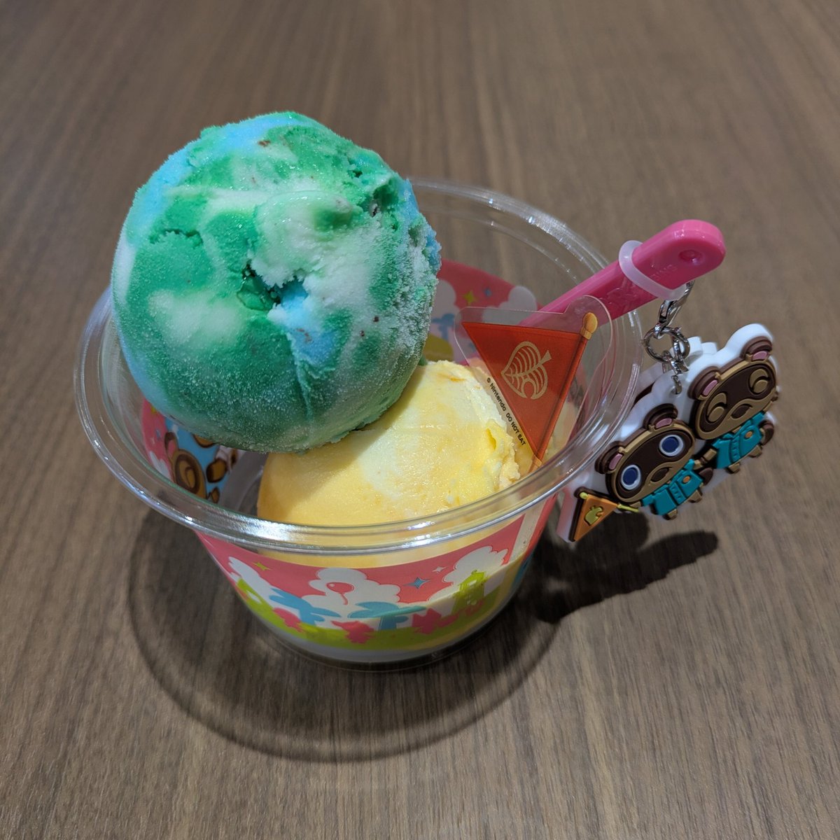 al_trpg_cat's tweet photo. チロ助とサーティワン行ってきた✌ https://t.co/7m3Hn2f8Ks