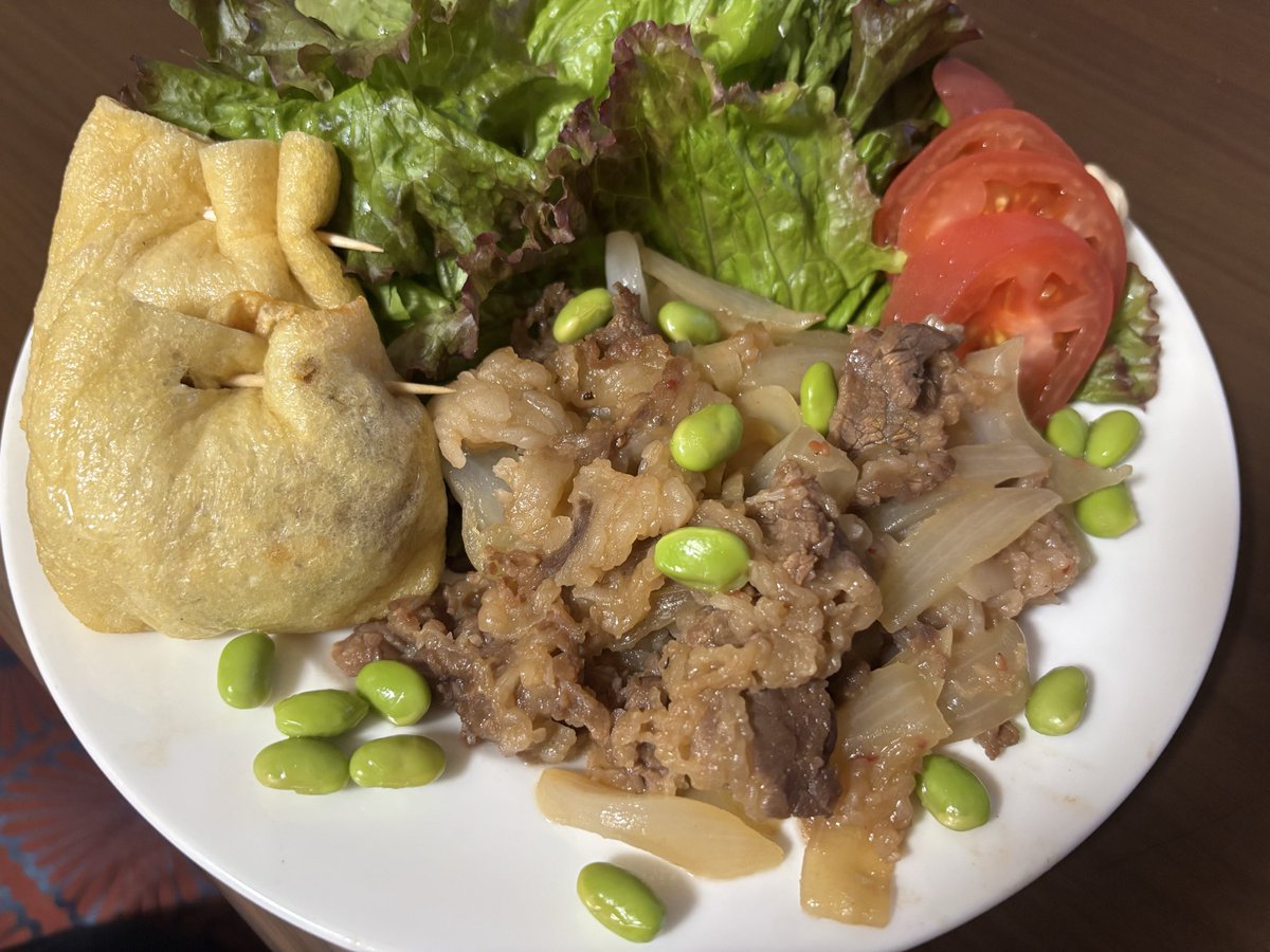 noririn0416's tweet photo. こんばんは🌹✨
今夜のご飯は プルコギ風と 納豆包揚げと 刺身こんにゃく😋
外仕事(草刈り)してるから しっかり食べます🤣
#おうちごはん
#納豆
#刺身こんにゃく https://t.co/ftDEb0yeeY