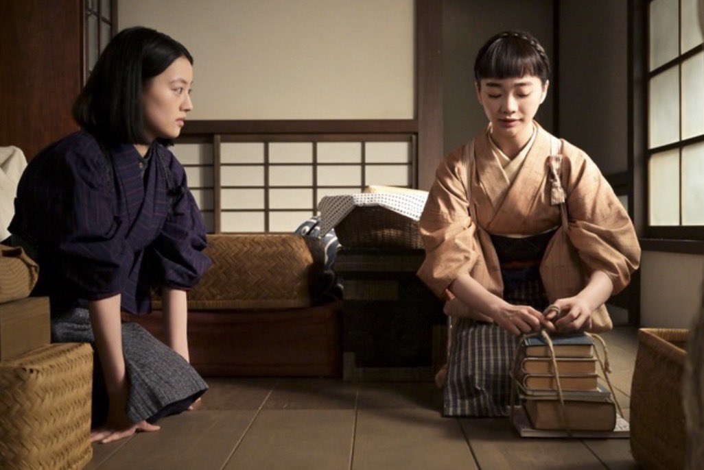 rhearare's tweet photo. 風薫る68回
美津母さんは優しく頼もしい.新居に一緒に直美を連れてくつもりだし,りんも当たり前でしょと言う顔…素敵な家族!朝から温かい気持ちになった.直美の制服男性に縁があると書いたら寛太が来訪!りんと同じく直美も三角関係ぽい🤣シマケンが上司に利用されてて可哀想.病まなきゃ良いが
#風薫る https://t.co/1ILclFp8Ov
