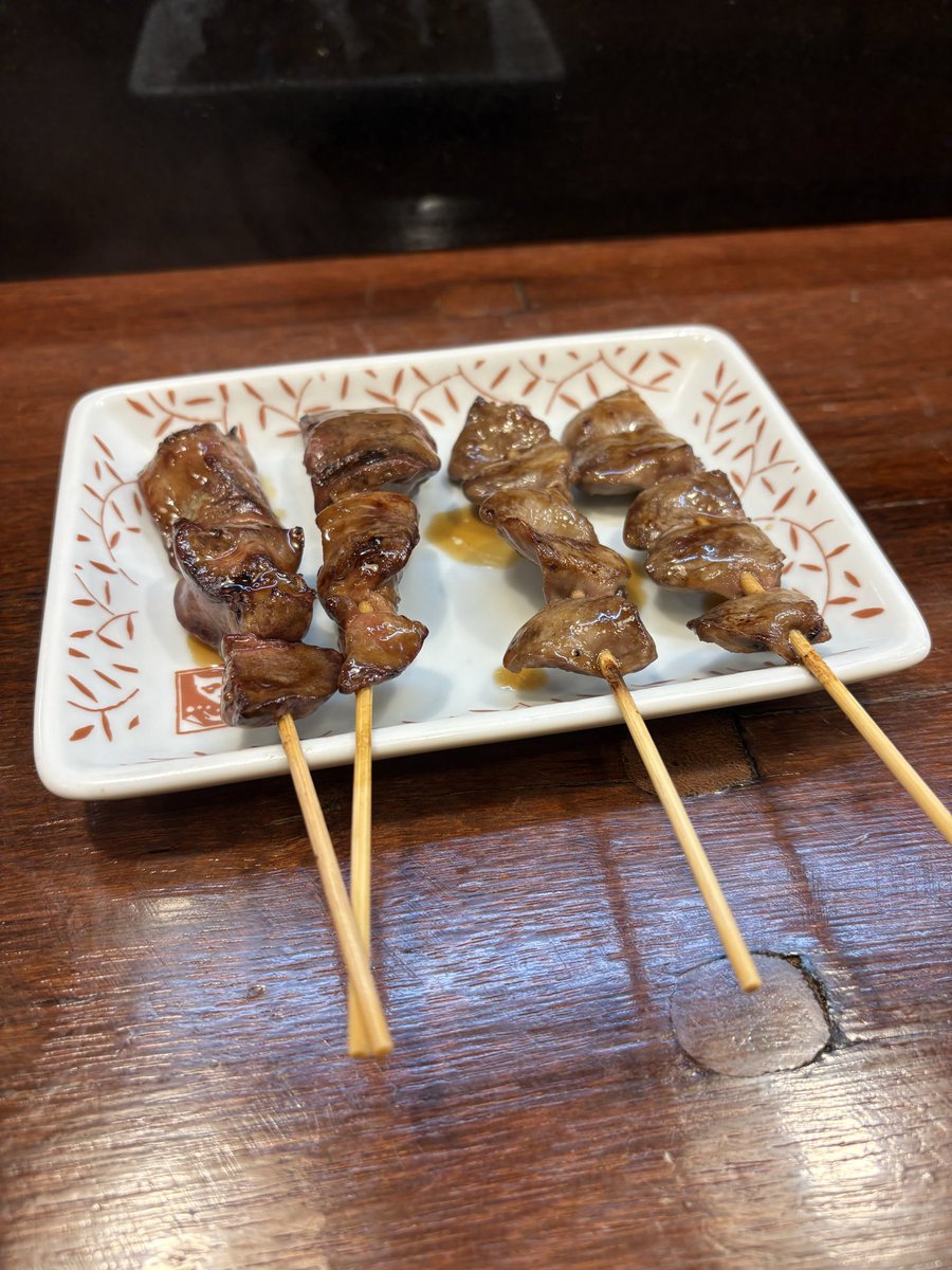 AgentOrange_666's tweet photo. 大吉で親父の小言聞きながら

串摘んでるのが至福かもしれん。

色々食べれて嬉しい。 https://t.co/Qr5K3sAXOa