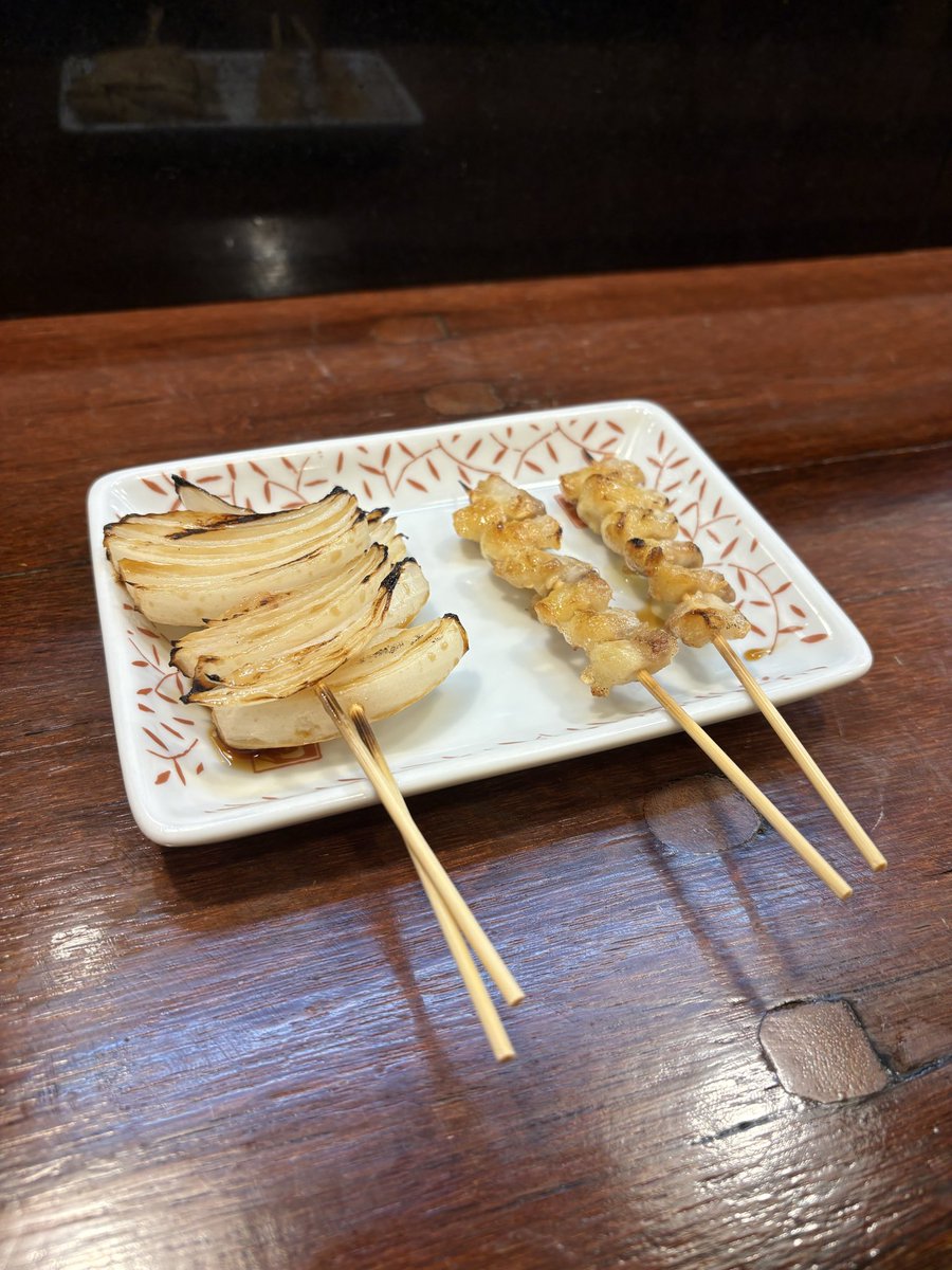AgentOrange_666's tweet photo. 大吉で親父の小言聞きながら

串摘んでるのが至福かもしれん。

色々食べれて嬉しい。 https://t.co/Qr5K3sAXOa