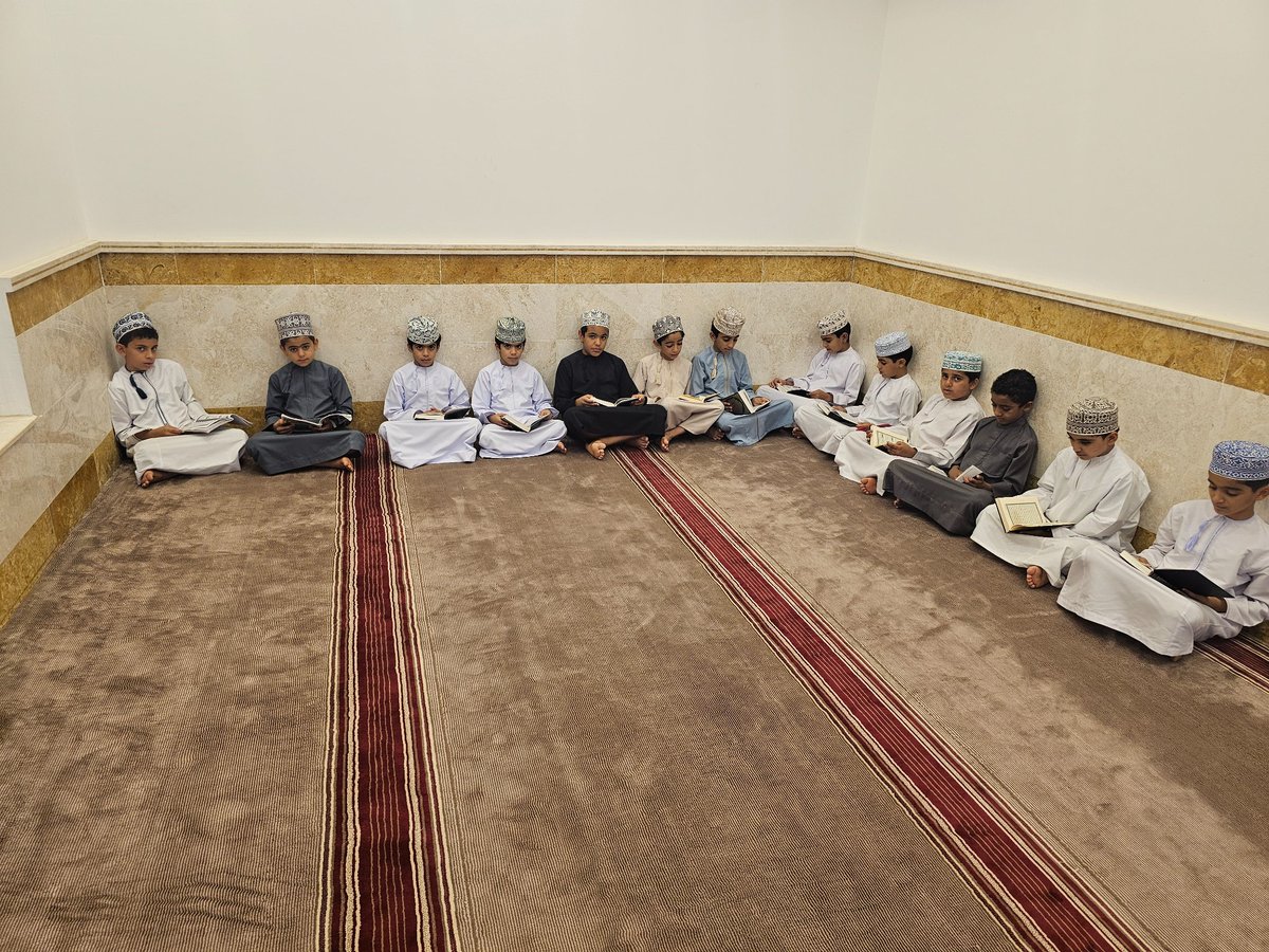 IqraWahl's tweet photo. بفضل الله تعالى وتوفيقه نُفذت صباح اليوم مسابقة حفظ (جزء عمّ) لطلبة الصفين الثالث والرابع المقيدين بالبرنامج الصيفي بمشاركة 29 طالبا، راجين الله تعالى لجميع المشاركين التوفيق والتفوق.

خالص الشكر والتقدير لشركة سحائب النصر الفضية للأبواب على دعمها الكامل للمسابقة. https://t.co/AGM3jnoR5E