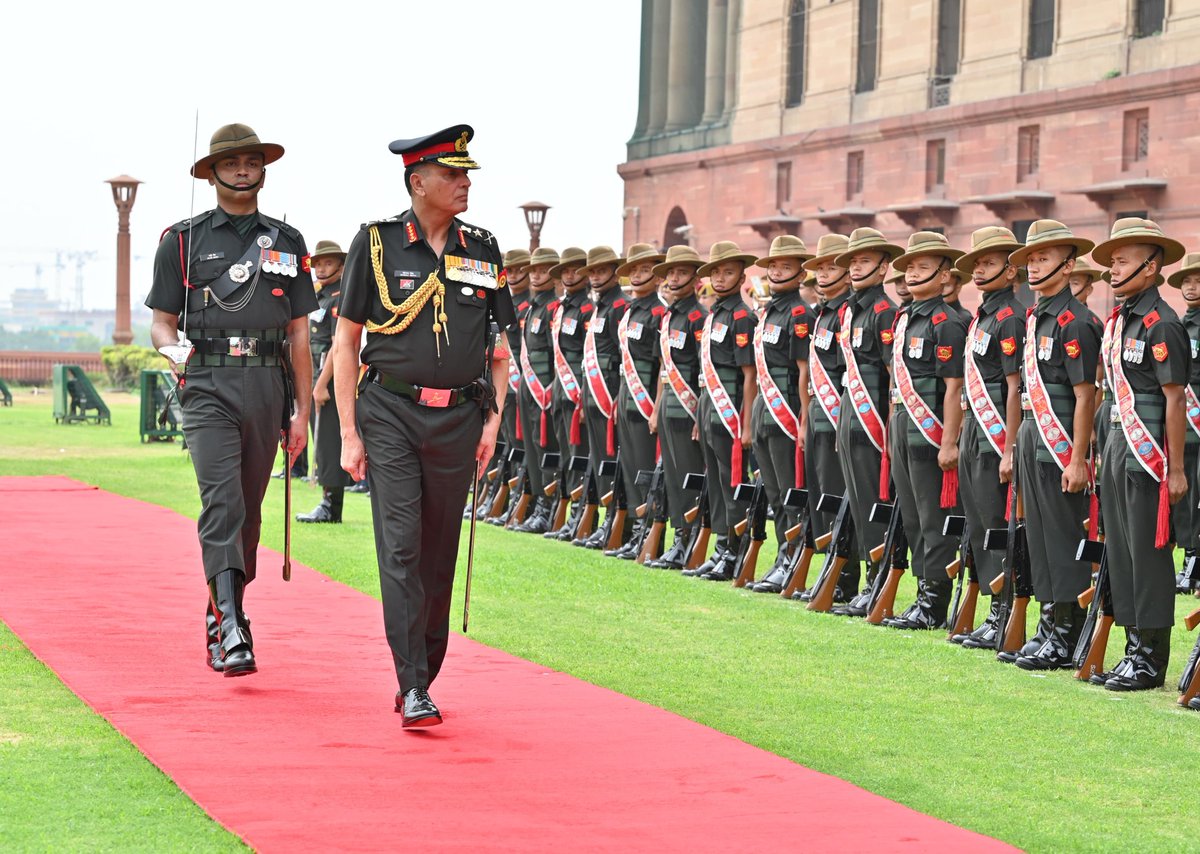 adgpi's tweet photo. #GeneralDhirajSeth, #COAS, upon assumption as the 31st Chief of the Army Staff, reviewed a Ceremonial Guard of Honour at the #SouthBlock Lawns. On the occasion, General Seth outlined his vision of #VIJAY for the Indian Army:

V  -  Vigilance and Readiness

I   -  Innovation and Transformation

J  -  Jointness and Integration

A - Atmanirbharta and Capability Development

Y - Yodha First

Guided by these principles, the Indian Army will continue its transformation into a more capable, agile and future ready force.

@DefenceMinIndia
@SpokespersonMoD