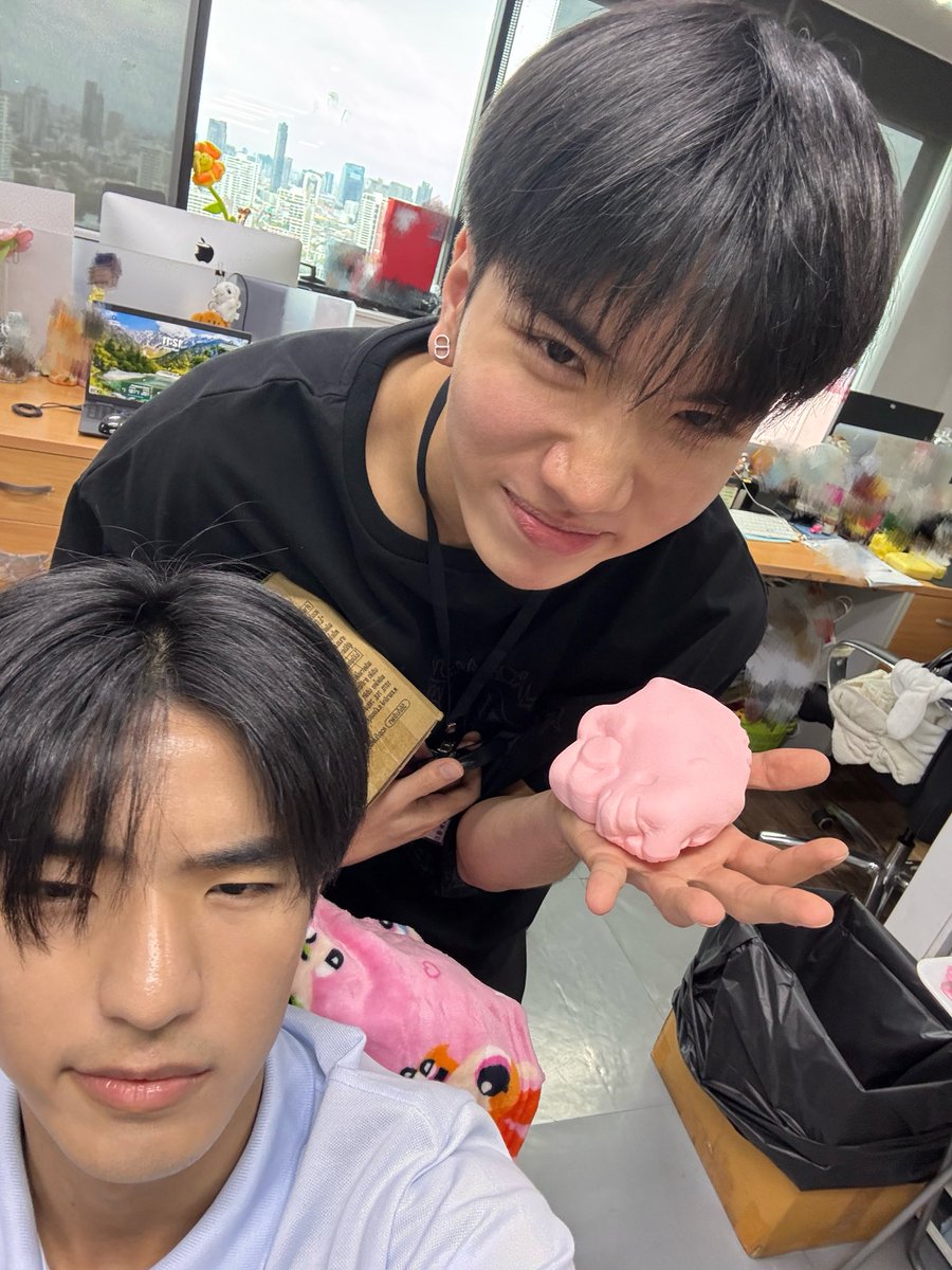 promkcy's tweet photo. ทีมเด็กฝึกงานของเราจะทำให้บริษัทเติบโตและแข็งแกร่ง นับเบ้อวันครับ #promkcy #keenkeno https://t.co/w9FAuNFdYl