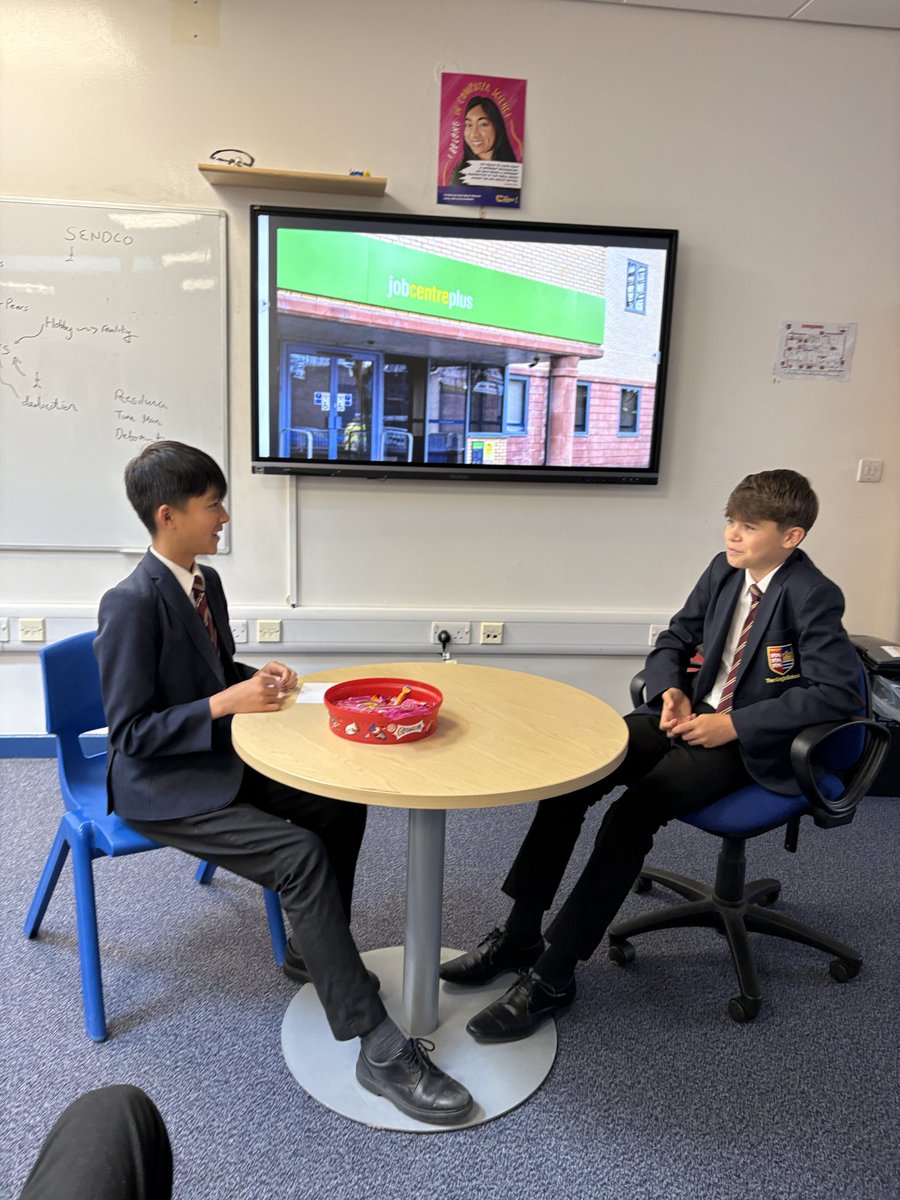 PATKingsSchool's tweet photo. Great work yesterday from 8AML during their weekly PHSCE session. Students explored the factors that influence someone’s career choice. They even paid a visit  to the job centre along the way! #Careers https://t.co/2IK3BAOMVk