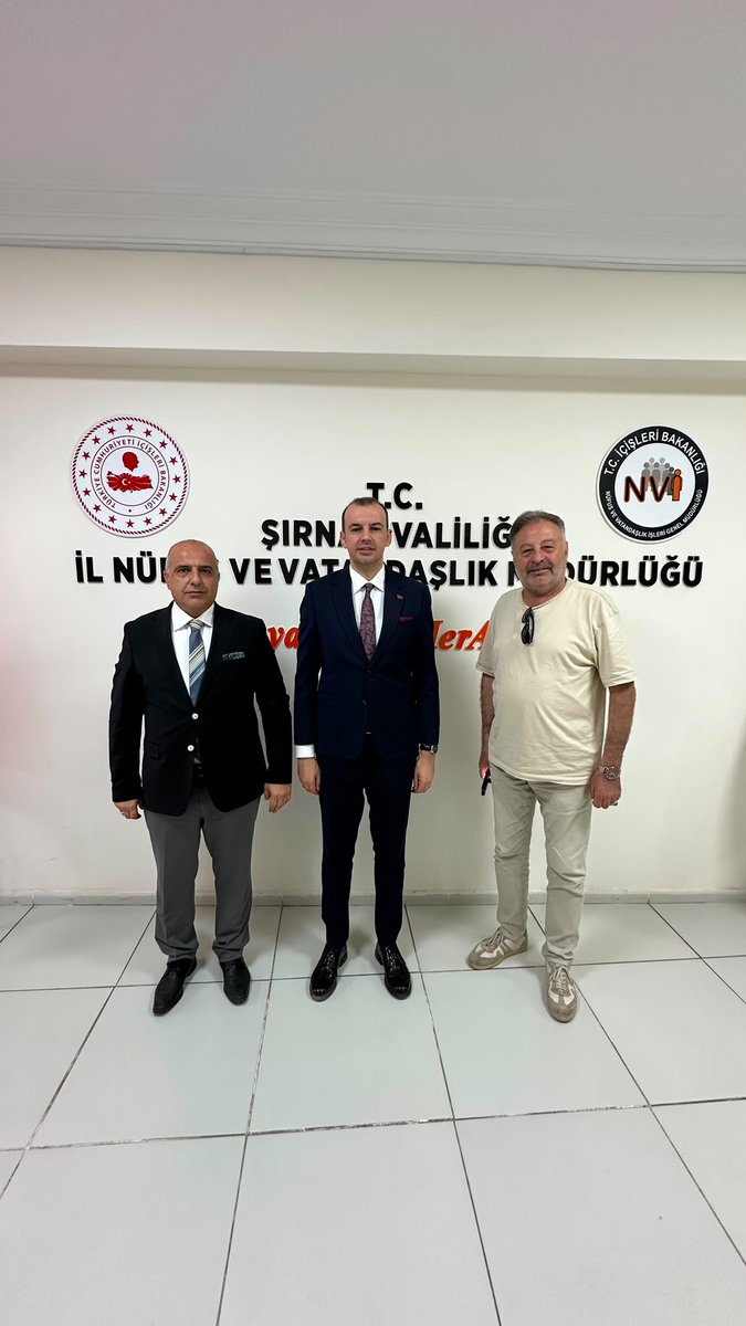 sirnaknufus's tweet photo. Aliağa Cumhuriyet Başsavcısı olarak atanan Şırnak Cumhuriyet Başsavcımız Sayın Hayrullah ŞAHİN, İl Nüfus ve Vatandaşlık Müdürümüz Hüseyin SİNAN'a veda ziyaretinde bulundu.
Sayın Başsavcımıza nazik ziyaretlerinden dolayı şükranlarımızı sunuyor, yeni görevinde başarılar diliyoruz. https://t.co/sr5dWkYwkX